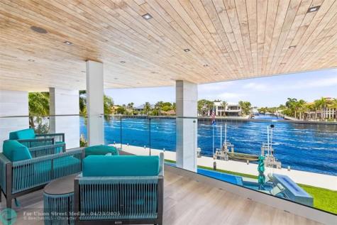 34 Minnetonka Road Sea Ranch Lakes FL 33308
