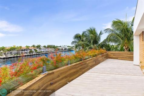 34 Minnetonka Road Sea Ranch Lakes FL 33308