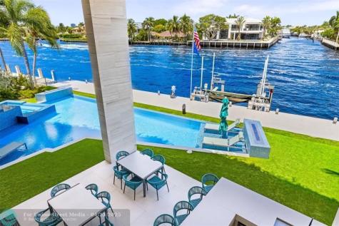 34 Minnetonka Road Sea Ranch Lakes FL 33308
