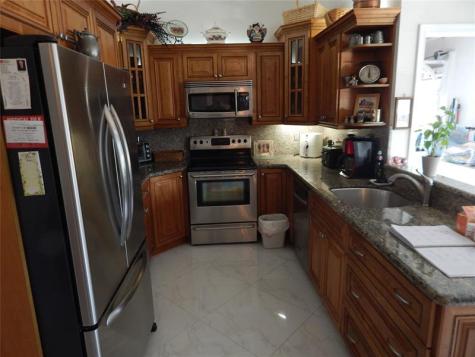 7921 NW 4th Street Plantation FL 33324