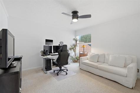 21215 Via Ventura Boca Raton FL 33433
