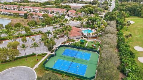 21215 Via Ventura Boca Raton FL 33433