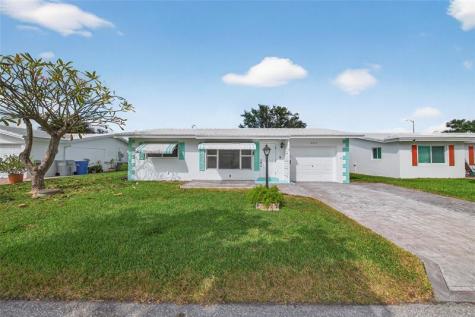 2711 NW 4th Avenue Pompano Beach FL 33064