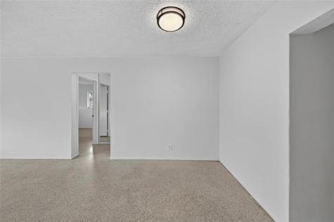 2711 NW 4th Avenue Pompano Beach FL 33064