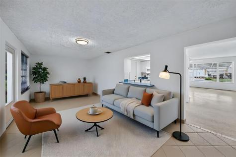 2711 NW 4th Avenue Pompano Beach FL 33064