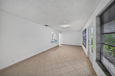 2711 NW 4th Avenue Pompano Beach FL 33064