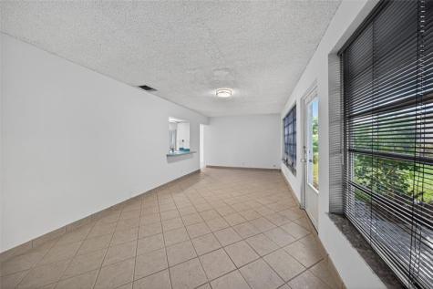 2711 NW 4th Avenue Pompano Beach FL 33064