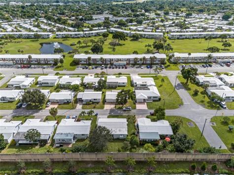 2711 NW 4th Avenue Pompano Beach FL 33064