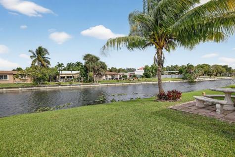 4305 NW 49th Drive Tamarac FL 33319