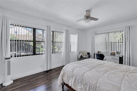 10120 Vestal Court Coral Springs FL 33071