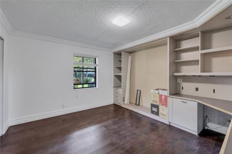 10120 Vestal Court Coral Springs FL 33071