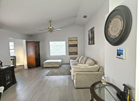 8205 SW 12th Place North Lauderdale FL 33068