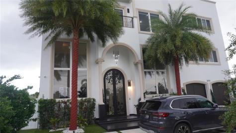 2616 SE 10th Court Pompano Beach FL 33062