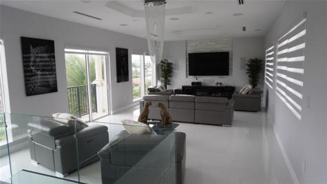 2616 SE 10th Court Pompano Beach FL 33062