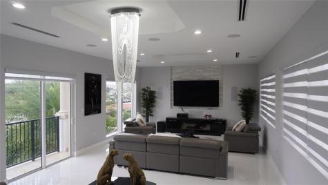 2616 SE 10th Court Pompano Beach FL 33062