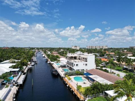 2616 SE 10th Court Pompano Beach FL 33062
