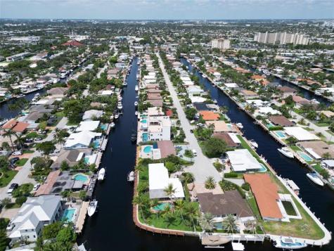 2616 SE 10th Court Pompano Beach FL 33062