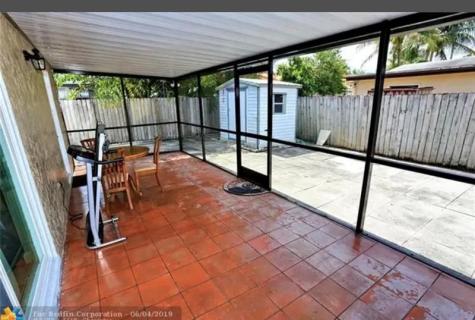 6960 SW 1st Street Margate FL 33068