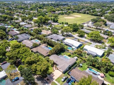 7121 NW 11th Court Plantation FL 33313
