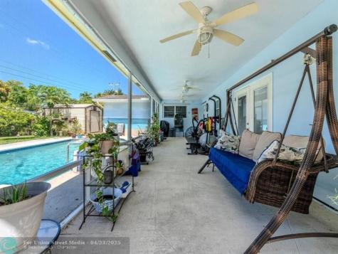 7121 NW 11th Court Plantation FL 33313