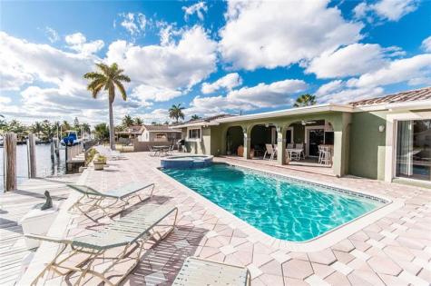 2732 NE 10th Street Pompano Beach FL 33062