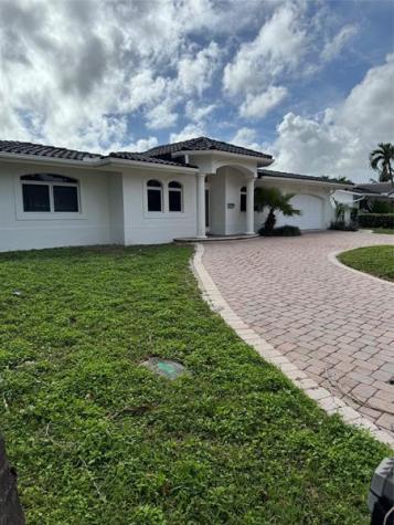 2732 NE 10th Street Pompano Beach FL 33062