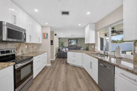 1111 NW 93rd Terrace Plantation FL 33322