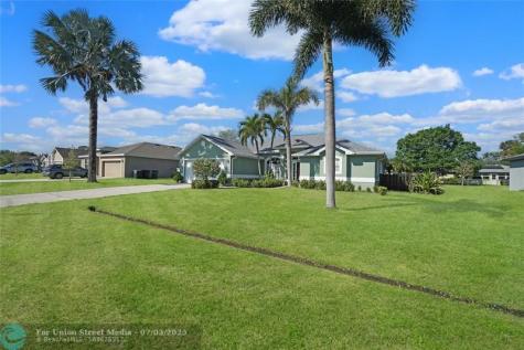 1932 SW Beard Street Port St Lucie FL 34953