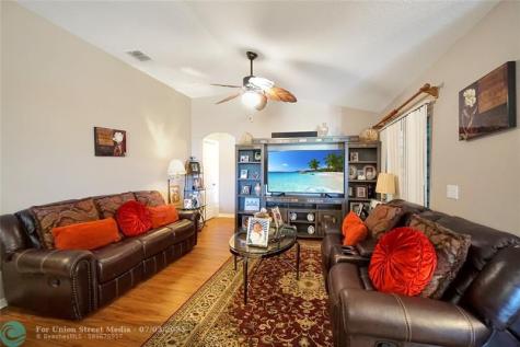 1932 SW Beard Street Port St Lucie FL 34953
