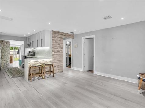 81 NW 47th Court Fort Lauderdale FL 33309