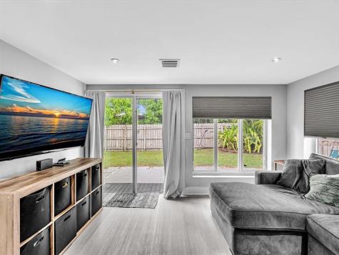 81 NW 47th Court Fort Lauderdale FL 33309