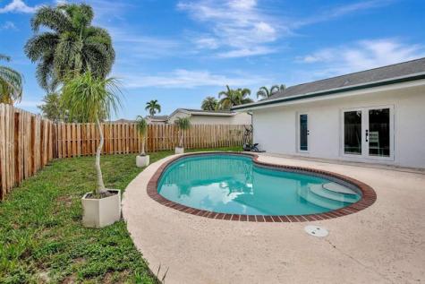11831 NW 38th Place Sunrise FL 33323
