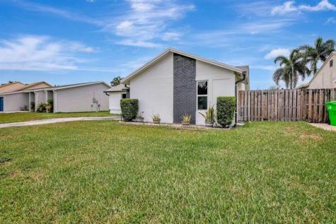 11831 NW 38th Place Sunrise FL 33323