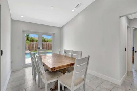 11831 NW 38th Place Sunrise FL 33323