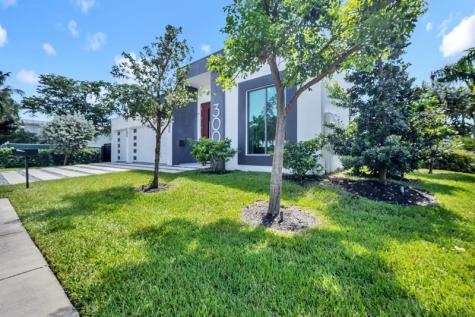 300 NE 21st Court Wilton Manors FL 33305