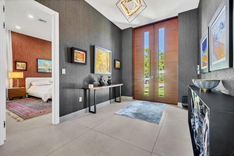 300 NE 21st Court Wilton Manors FL 33305
