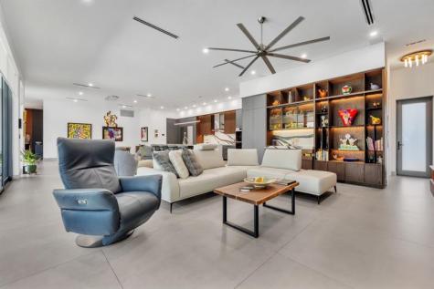 300 NE 21st Court Wilton Manors FL 33305