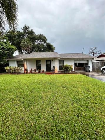 6069 Camp Lee Road West Palm Beach FL 33417