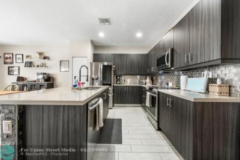 5108 NW 48th Lane Tamarac FL 33319