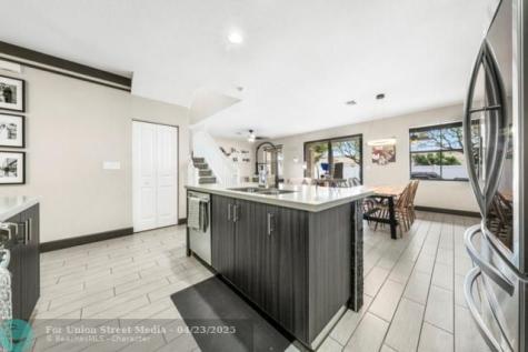 5108 NW 48th Lane Tamarac FL 33319