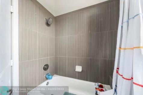 5108 NW 48th Lane Tamarac FL 33319