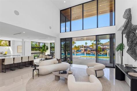 1637 SE 14th Street Fort Lauderdale FL 33316