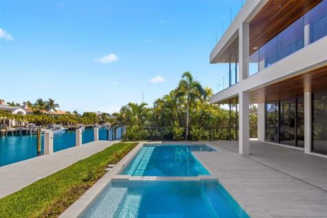 1637 SE 14th Street Fort Lauderdale FL 33316