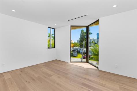 1637 SE 14th Street Fort Lauderdale FL 33316