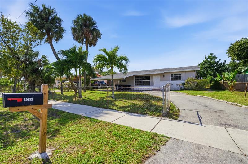 1287 NW 31st Way Lauderhill FL 33311