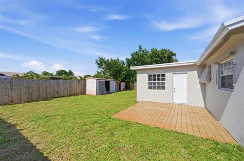 1287 NW 31st Way Lauderhill FL 33311