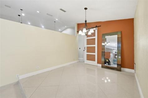 10949 NW 1st Manor Coral Springs FL 33071