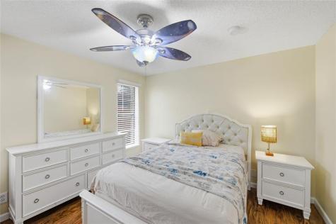 10949 NW 1st Manor Coral Springs FL 33071