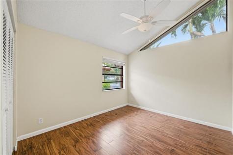 10949 NW 1st Manor Coral Springs FL 33071