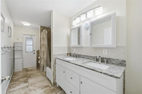 10949 NW 1st Manor Coral Springs FL 33071